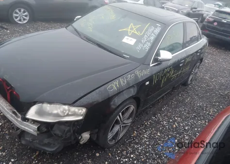 2005 Audi S4 4.2 from USA, damaged, VIN WAUGL78E65A542815